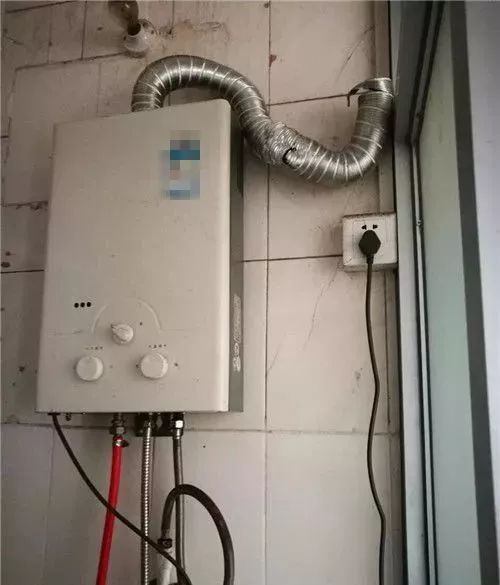 家里装燃气热水器最好不要安装在哪个位置(图2)