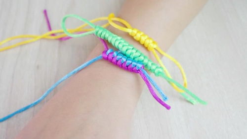 教你编一个美丽的手链,蛇结的编法,你学会了吗 