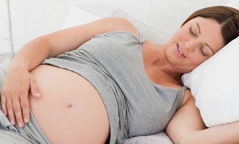 孕期这2个时间不宜摸肚子,为了胎儿健康安全,孕妈可要忍住