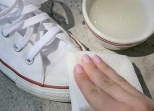 为什么有人洗完了鞋子外面包上一层卫生纸