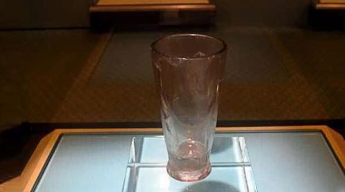 专家打开战国古墓却发现玻璃杯,考古人员很失望,鉴定后又惊又喜