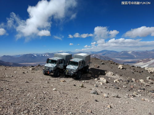 6893米高的全球最高火山 却常有人挑战开车登山,最高爬到6694米