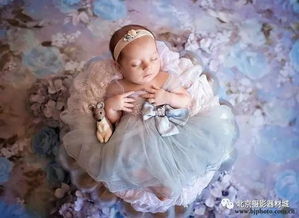 婴儿版迪士尼公主肖像照 阿萍丽影儿童服饰欢迎您 