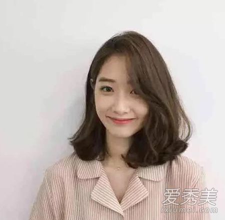 什么发型适合尖脸和短脸的女孩,什么发型适合大下巴的女孩 