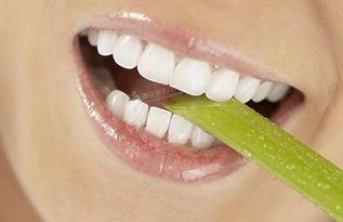 日常生活中怎样让牙齿变白的几种方法