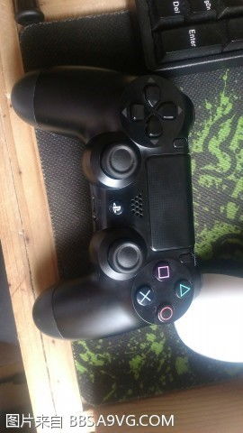 ps4手柄没有原装线怎么配对