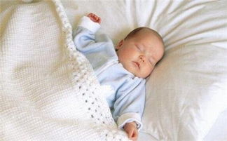 新生儿睡觉时喉咙有痰怎么办 