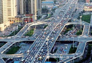 拽不住的北京人口规模 常住人口剧膨将破2000万 