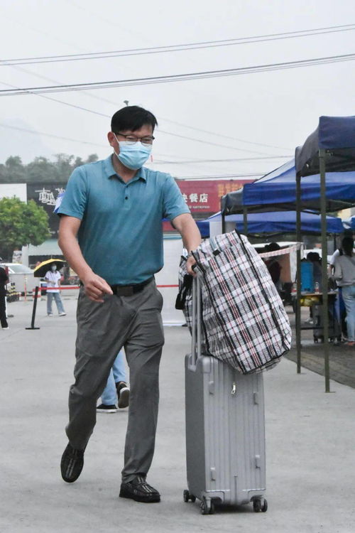 来自全国各地的新生,欢迎来到广西 欢迎来到平果