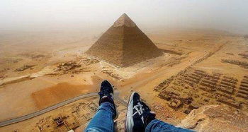 梦见攀登金字塔是什么意思啊