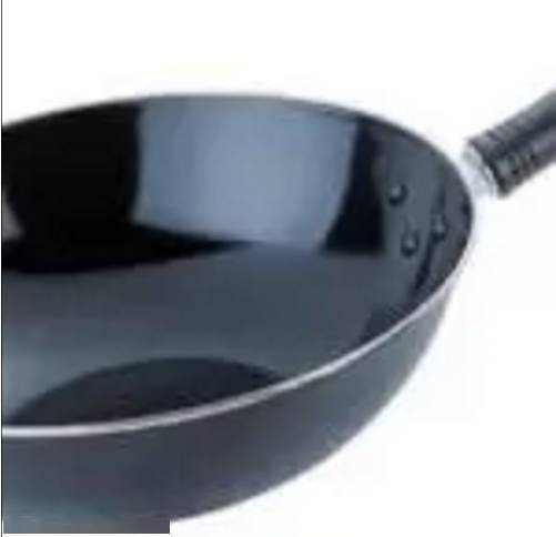 新买的铁锅应该如何清洗和保养 怎样才能保证铁锅不生锈