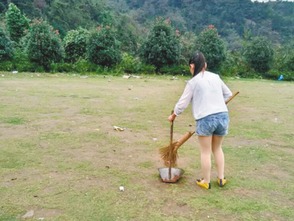 梦见死人扫地