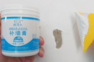 卫生间墙顶漏水起霉 装修师傅教你三招,不用敲砖,自己就能解决 