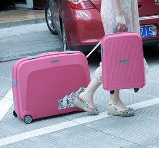 带着我的行李箱去旅行 