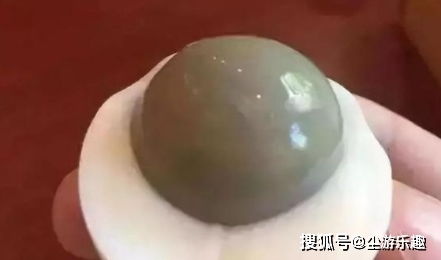 煮熟鸡蛋黄上的青黑色膜会影响健康