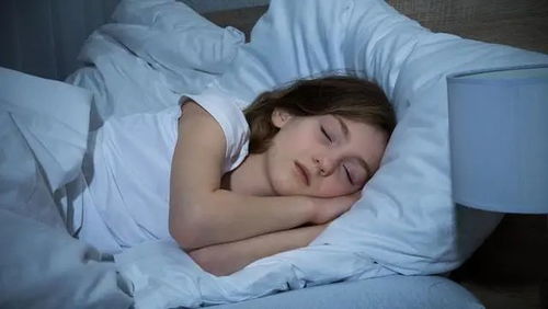 晚上睡觉不停做梦 建议 补充4种维生素,做好3件事,为健康加分