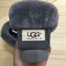 为什么一些男人不喜欢女人穿 UGG 类型的靴子 