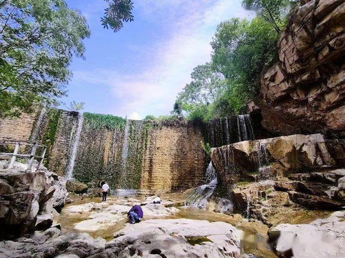 组图 山亭龙床水库成夏日纳凉游玩好去处