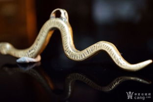 藏传俐玛铜蛇造型挂坠 