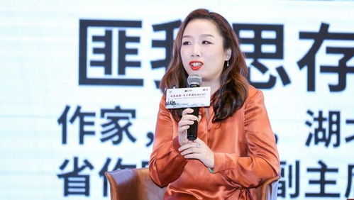 与六旬老妇性欢小说(忘年之恋) 征服了高贵的美熟妇局长后妈的