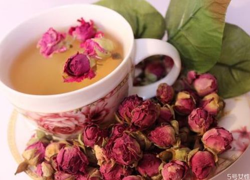 菊茶玫瑰花茶哪个好,喝菊花茶好还是玫瑰花茶好