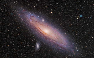 直径高达210亿亿公里,为什么仙女座星系看起来还这么小