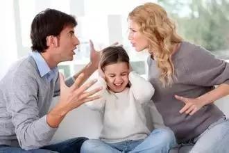 老公出轨为了孩子不离婚真的对吗(丈夫出轨后,你会为了孩子一直忍受而不离婚吗)