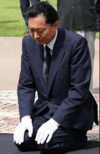 二战结束后日本唯一,为侵略下跪道歉的首相,任职不到1年被迫下台 