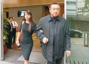 香港女首富甘比成功历程,难得一见的财富改变面相