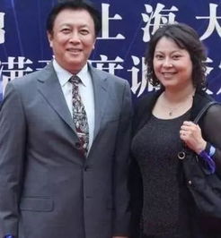 唐国强几个儿子和女儿名字