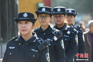 宁波城管女子执勤组队员街头 微笑执法 