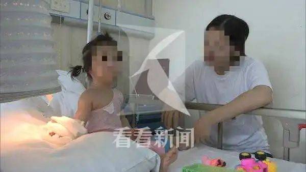 心痛 上海5岁姐姐不慎夹断17个月妹妹的手指,暑假室内安全莫大意