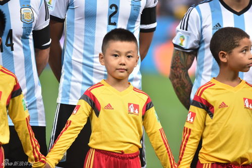 新浪直击中国球童亲临世界杯半决赛 