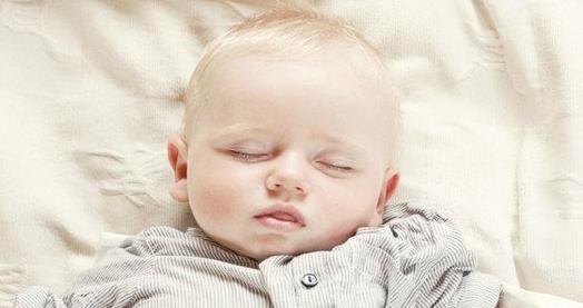 会睡的宝宝更聪明,你给宝宝的睡眠打几分