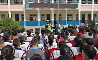 高高兴兴上学来 平平安安回家去 北解实验小学交通安全宣传进校园活动