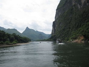 那山 那水 