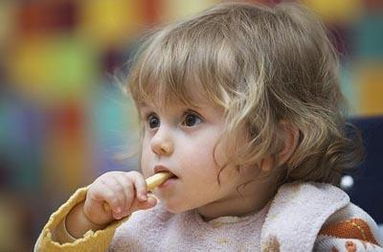 高盐饮食对宝宝的5大危害 图