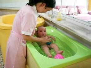 梦见给婴儿洗澡
