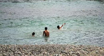 阳春已有小学生溺水身亡 暑期,切勿到野外水域戏水游泳