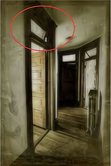 一间从内部封死的密室,只有小孩能进入的门顶窗,92年未破的悬案