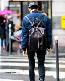 男生背包怎么弄好看又简单 男士怎么把小包背出时尚感