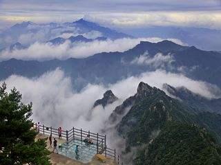 你知道老君山在哪里吗 它是道教始祖老子李耳隐居修行之地