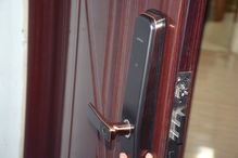 家里旧的防盗门升级智能门锁,斑点猫的智能门锁W500安装篇