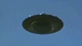 UFO在天上飞