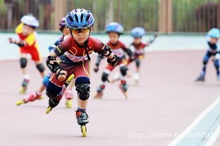 小孩几岁学轮滑最合适,孩子从几岁开始学轮滑好