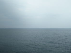 海南三亚平静的海面