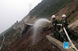 汶川发生山体塌方 震中 生命线再次中断 2 