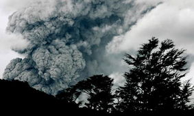 火山灰覆盖下的世界 居民遭灾航空业混乱 