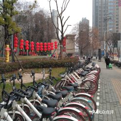 江夏区免费停车地点(武汉五环外免费停车场攻略)