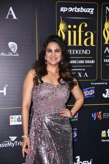 2022年度印度电影 宝莱坞奥斯卡 颁奖典礼上众星云集,女星个个穿着性感 妖娆动人